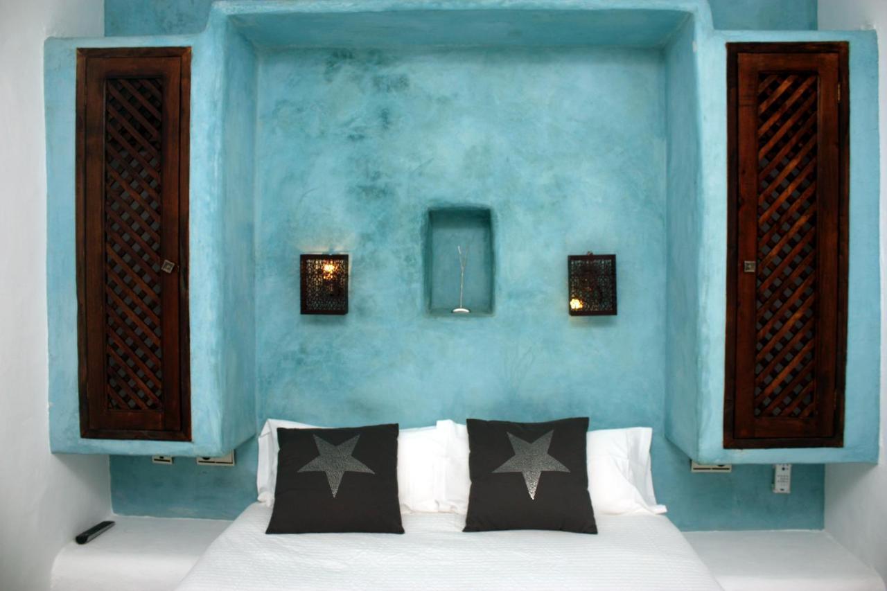 Hostal Extramuros كونيل ذي لا فرونتيرا المظهر الخارجي الصورة