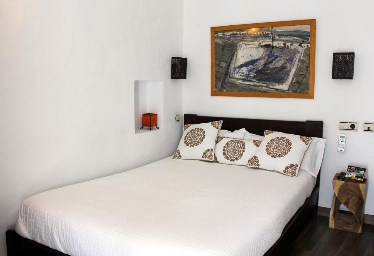 Hostal Extramuros كونيل ذي لا فرونتيرا المظهر الخارجي الصورة