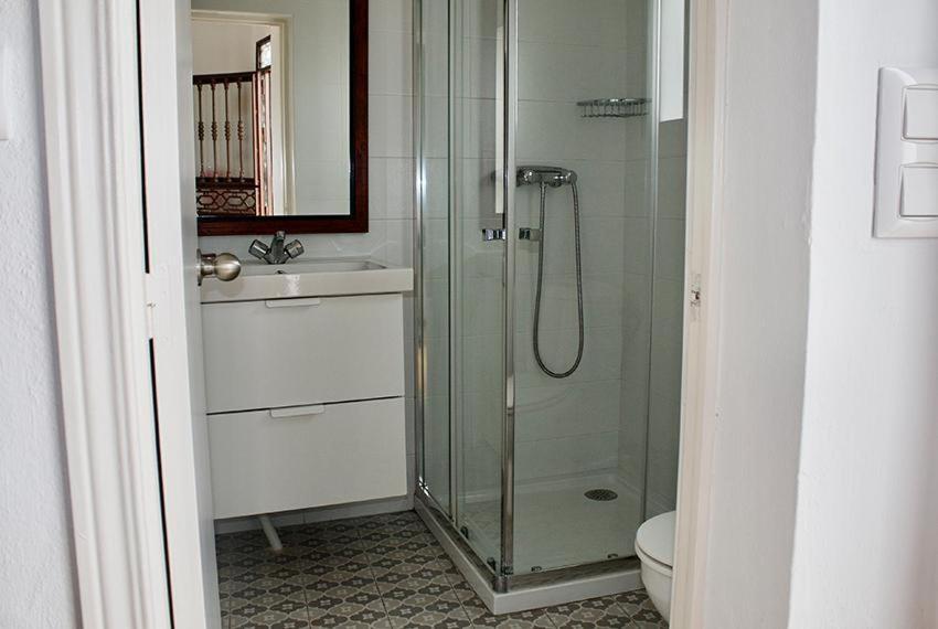 Hostal Extramuros كونيل ذي لا فرونتيرا المظهر الخارجي الصورة