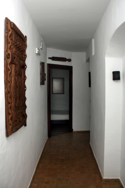 Hostal Extramuros كونيل ذي لا فرونتيرا المظهر الخارجي الصورة